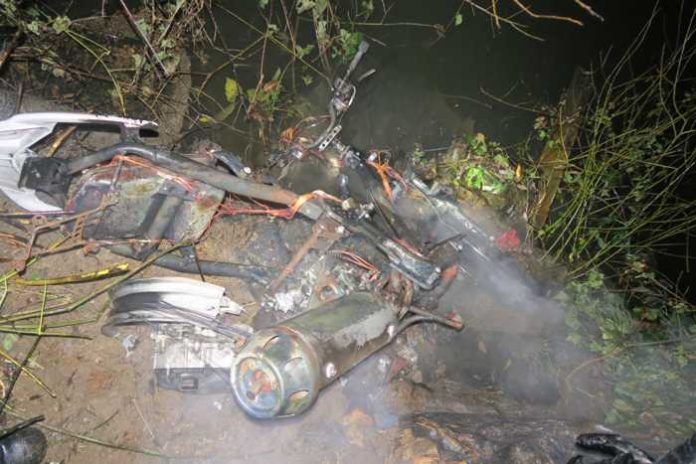 Am Dienstagabend 05.11.2019, brennt an der Dill ein Motorroller. Polizei Wetzlar sucht Zeugen Am Dienstagabend 05.11.2019, brennt an der Dill ein Motorroller. Polizei Wetzlar sucht Zeugen