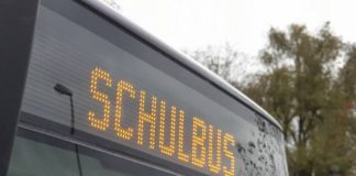 Symbolbild Schulbus (Foto: Polizei RLP)