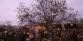 Weihnachtsstimmung im Übungsdorf (Foto: Bundeswehr/Wiedemann)