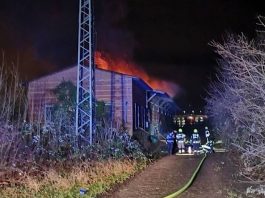 Eine Güterhalle brannte (Foto: Polizei RLP)