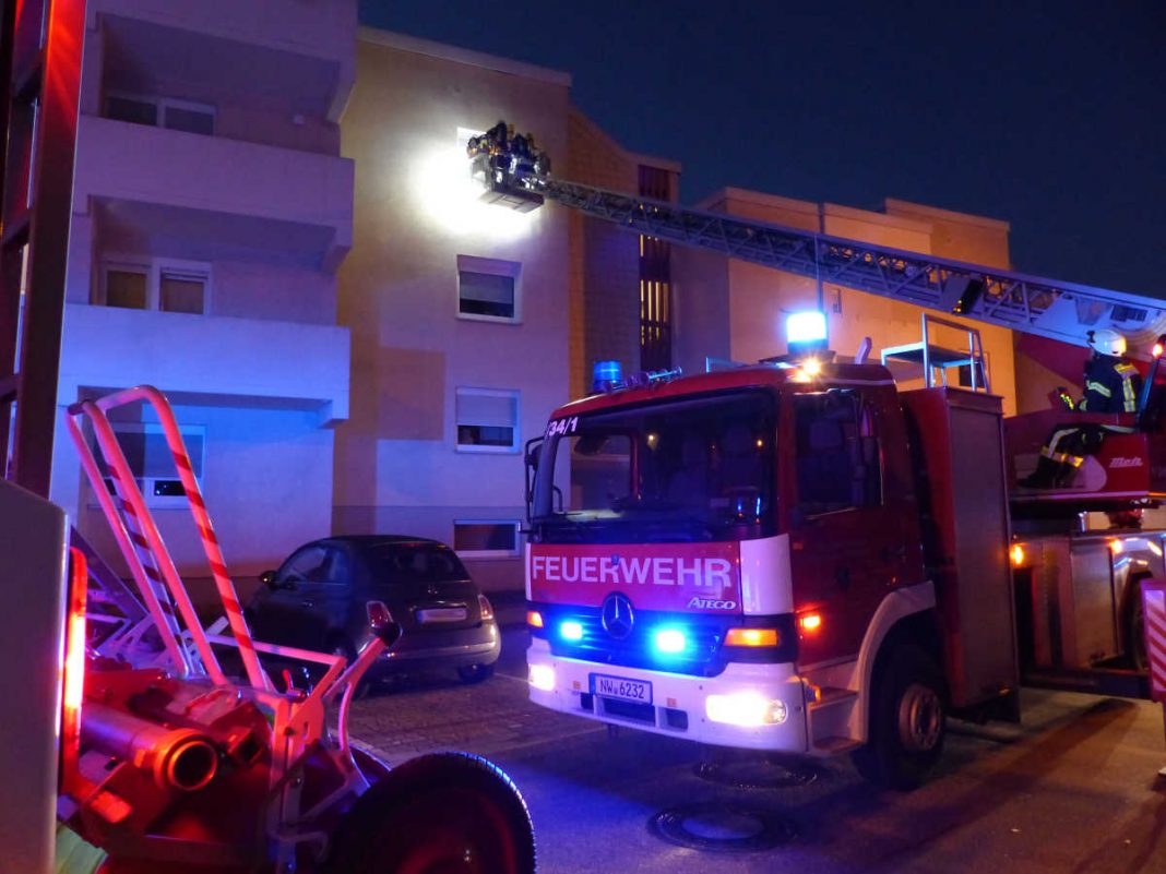 Feuerwehreinsatz in der Allensteiner Straße (Foto: Feuerwehr Neustadt)