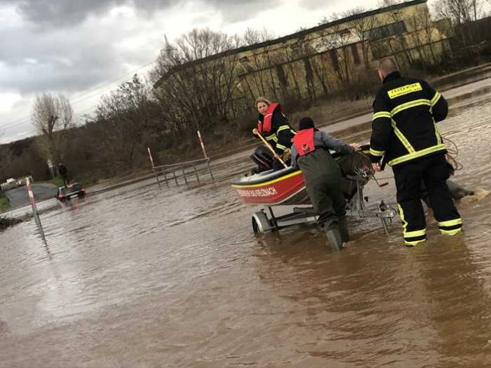 Freiwillige Feuerwehr Bad Kreuznach im Hochwassereinsatz Freiwillige Feuerwehr Bad Kreuznach im Hochwassereinsatz