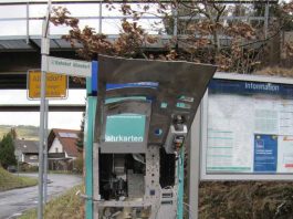 Gesprengter Automat. Am Haltepunkt-Allendorf