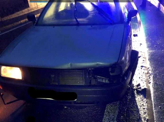 pol-pdld-landau-b10-26-j-hriger-verliert-die-kontrolle