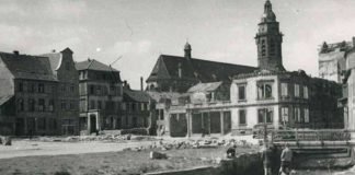 Landau nach dem Bombenangriff: Das Bild aus dem Stadtarchiv Landau zeigt den Bereich Bachgasse/Kronstraße an der Queich. (Foto: Stadt Landau in der Pfalz)