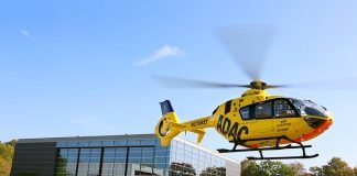 Christoph 5 vor der Rettungshubschrauberstation an der BG Klinik Ludwigshafen (Foto: BG Klinik/Geir Dillan)