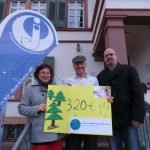 Spendenübergabe (Foto:  Cora Hutera)