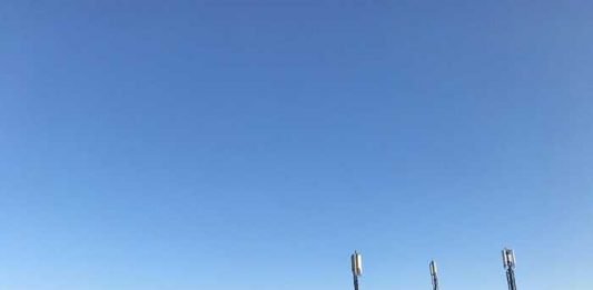 Der Himmel über uns ist seit Tagen blau Quelle: Vicky