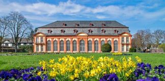 Symbolbild, Stadt, Darmstadt, Orangerie, Frühjahr © lapping on pixabay