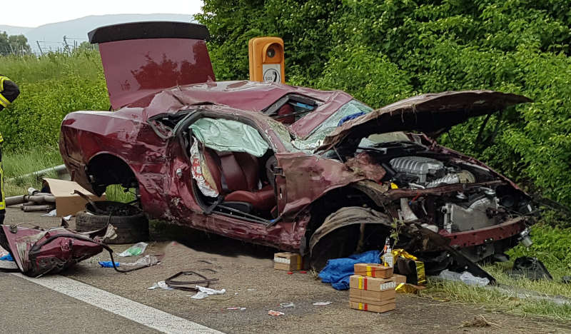 Das Unfallfahrzeug (Foto: Feuerwehr Neustadt)