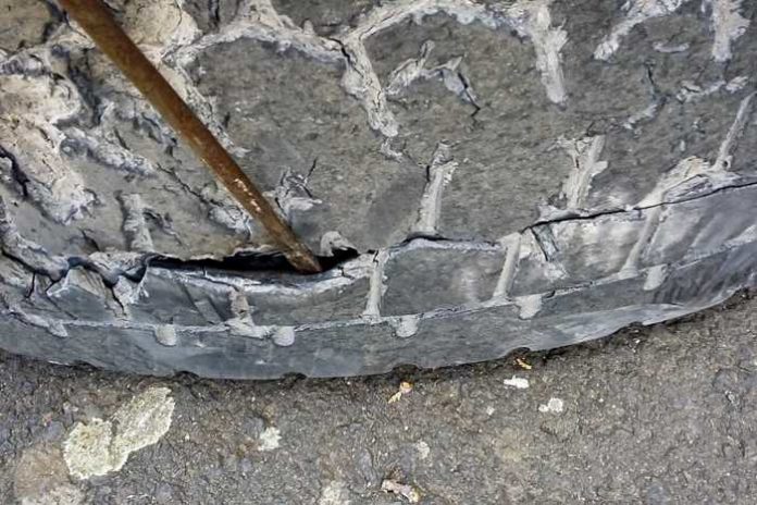 Beispielbild beschädigter Reifen