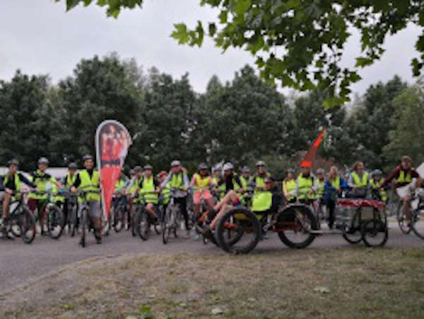 Gruppenfoto Fahrradtour (Foto: Sportbund Pfalz e.V.)