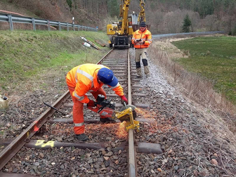 Gleisauswechslung (Foto: Kuckucksbähnel Bahnbetriebs GmbH)