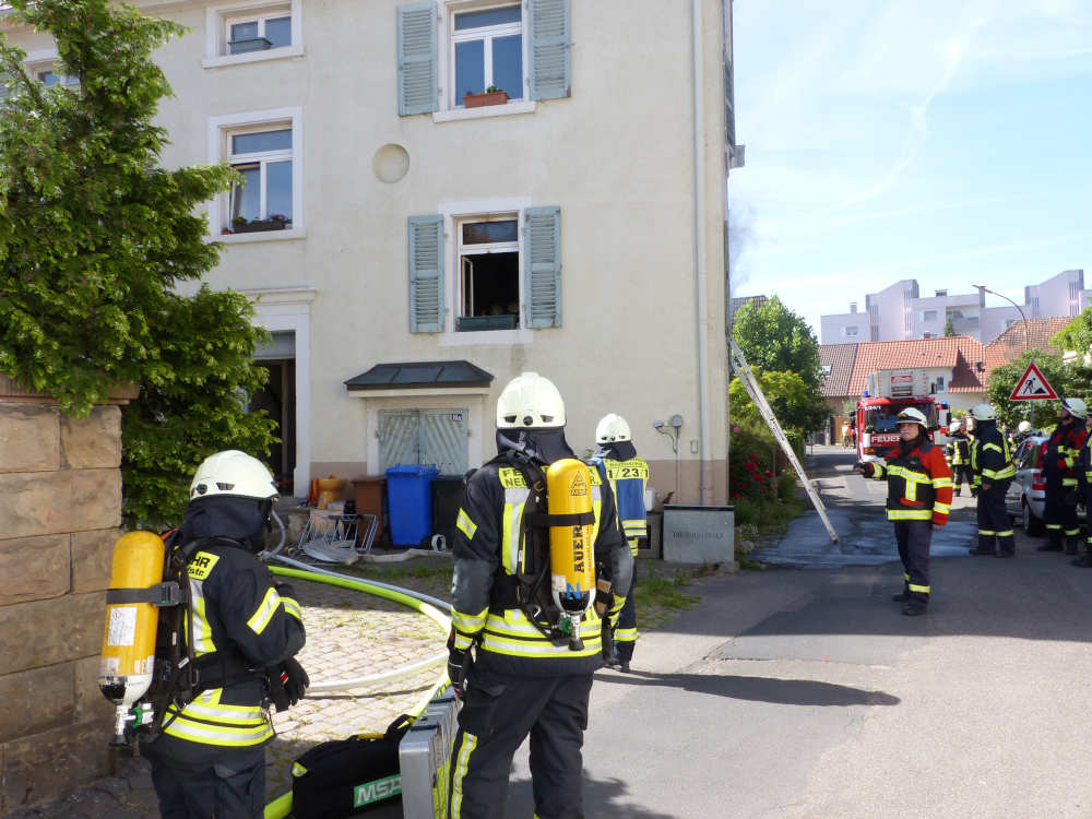 Wohnhausbrand im Branchweilerhof (Foto: Feuerwehr Neustadt)