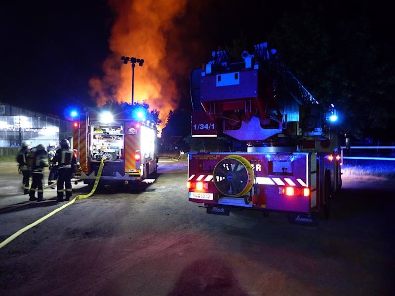 Feuerwehrfahrzeuge (Foto: Feuerwehr Neustadt)