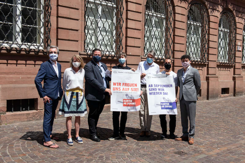 Jürgen Popig, Natascha Kalmbach, Thomas Böckstiegel, Holger Schultze, Dr. Joachim Gerner, Iván Pérez, Elias Grandy (Foto: Susanne Reichardt)