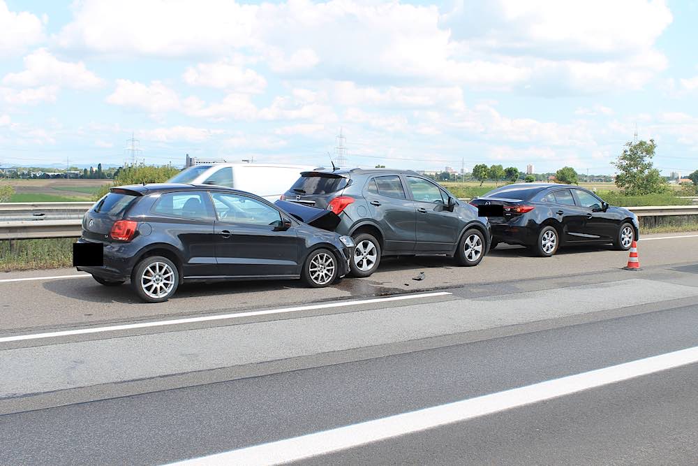 Verkehrsunfall auf der BAB 61 (Foto: Polizei RLP)