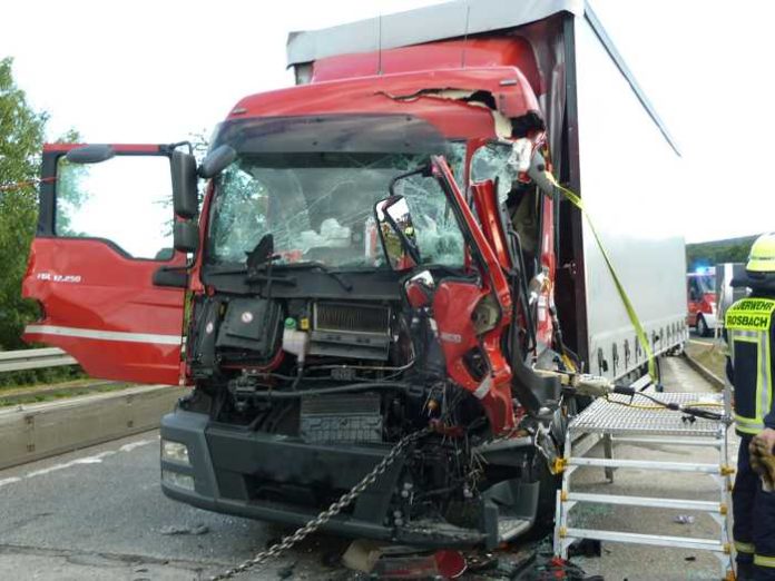 Ober-Mörlen_LKW-Unfall