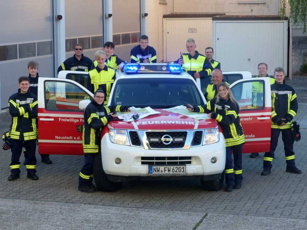 Die Feuerwehrangehörigen beim Sprechfunkerlehrgang (Foto: Feuerwehr Neustadt)
