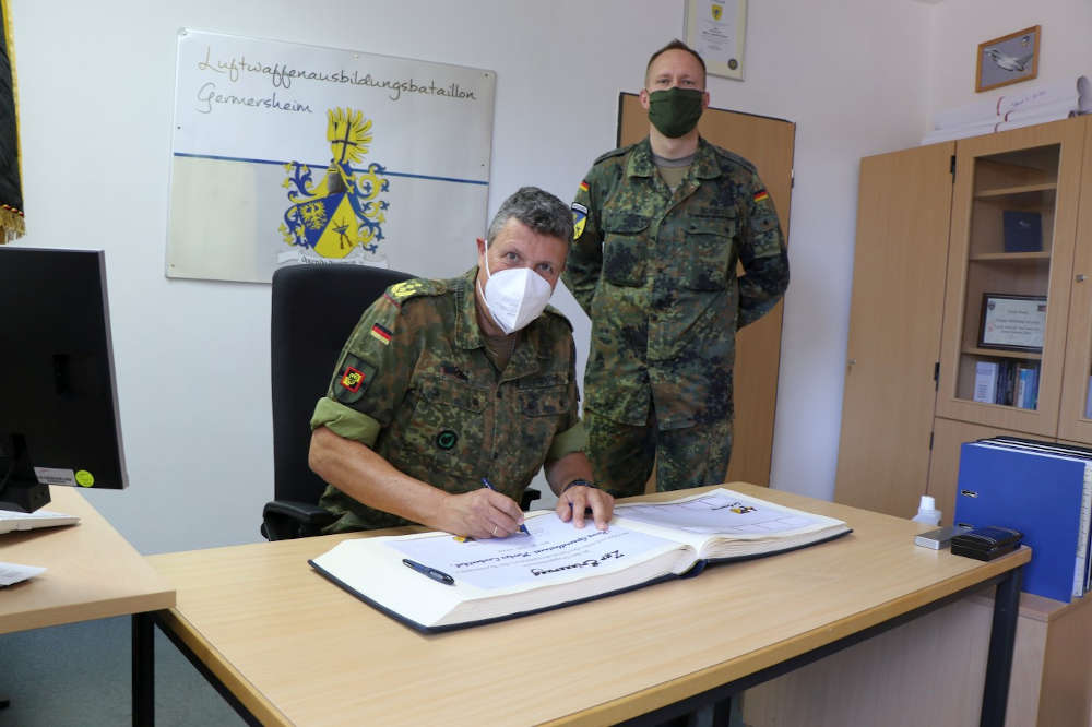 Truppenbesuch Stellv. Generalinspekteur der Bundeswehr Markus Laubenthal (Foto: Bundeswehr/Frank Wiedemann)