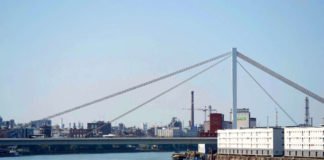 Kurt-Schumacher-Brücke in Ludwigshafen (Foto: Reinhard Schnell)