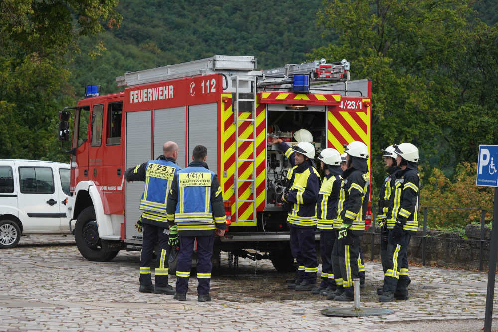 Neustadt Hambacher Schloss Waldbrandübung Feuerwehr (Foto: Reinhard Schnell)