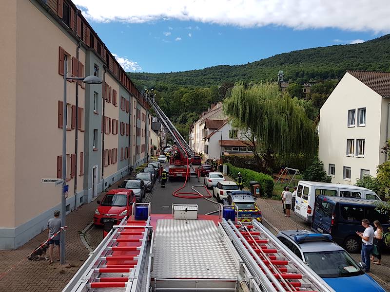 Wohnungsbrand in der Rotkreuzstraße (Foto: Feuerwehr Neustadt)