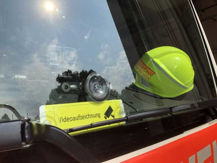 FFM_Einsatzfahrzeug ausgerüstet für stichprobenhafte Videoaufnahmen bei Einsatzfahrten © Feuerwehr Frankfurt