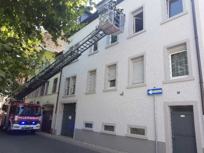 Einsatz in der Hetzelstraße (Foto: Feuerwehr Neustadt)