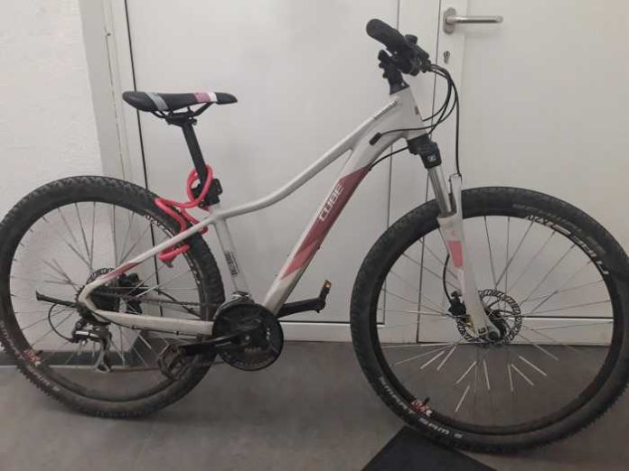 WE_Besitzerin oder den Besitzer des abgebildeten Mountainbikes gesucht