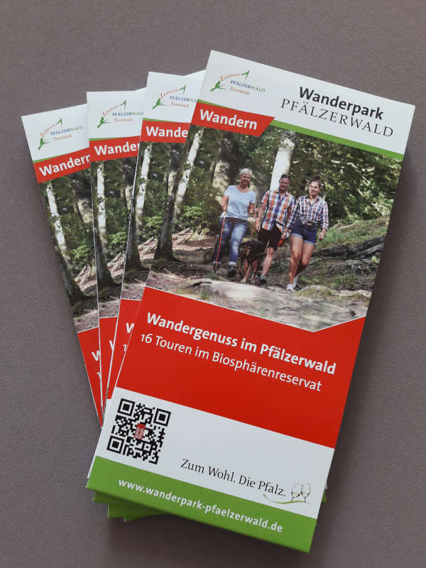 Titelseite Wanderkarte (Foto: Zentrum Pfälzerwald Touristik)