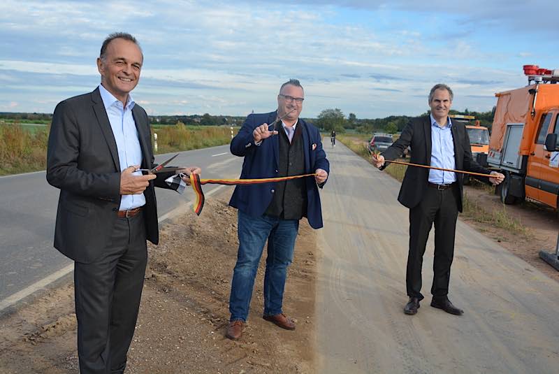 Landrat Dr. Fritz Brechtel (GER), Staatssekretär Andy Becht, Landrat Dietmar Seefeldt (SÜW) (Foto: Kreisverwaltung Germersheim)