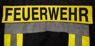 Symbolbild Feuerwehr Rückenschild (Foto: Holger Knecht)