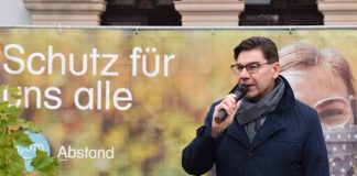 Die Stadt Landau mit OB Thomas Hirsch wirbt für die Einhaltung der AHA+L-Formel. (Quelle: Stadt Landau)