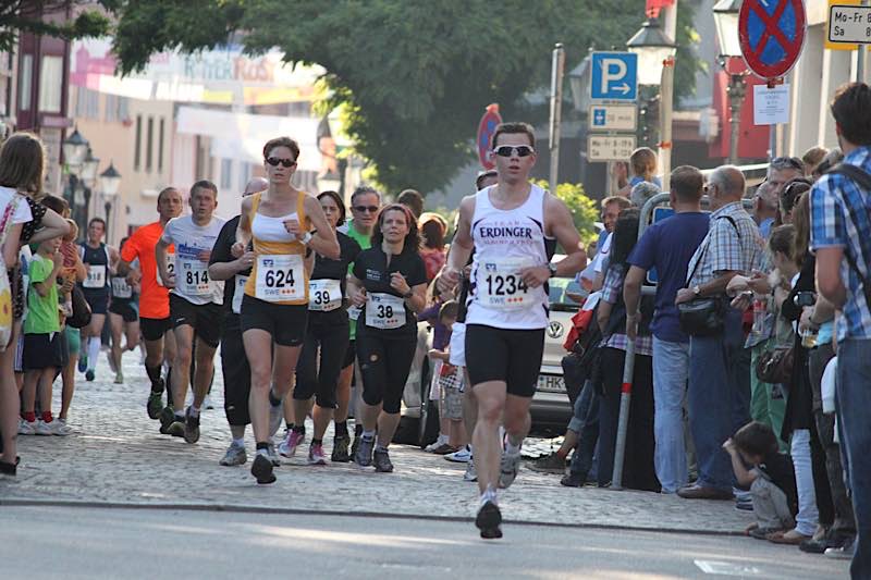 Bild vom Ettlinger Altstadtlauf 2012 (Foto: Hannes Blank)