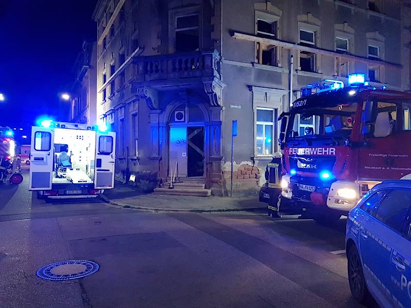 Die Einsatzstelle in der Amalienstraße (Foto: Feuerwehr Neustadt)