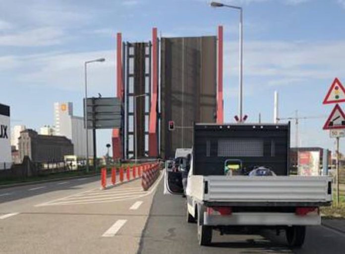 Betriebsstörung Diffenébrücke (Foto: Stadt Mannheim)