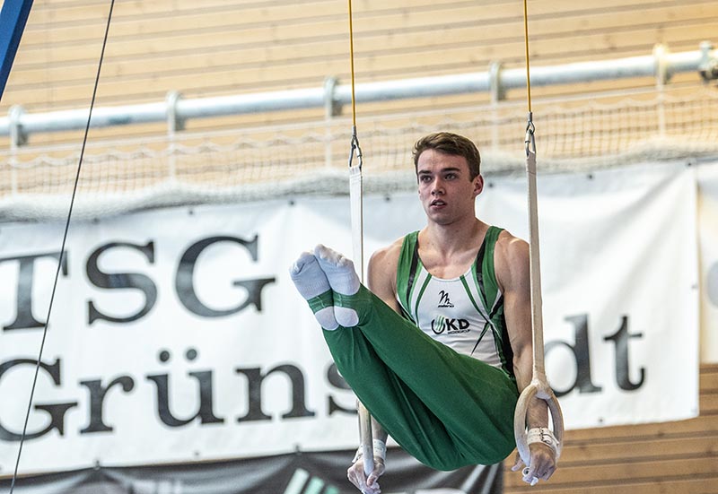 Grünstadter Kunstturner behaupten sich beim Saisonauftakt (Foto: Helmut Dell)