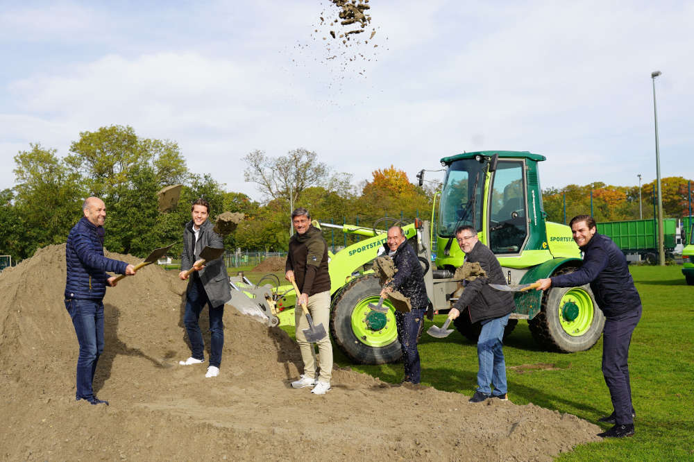 Spatenstich (Foto: Karlsruher SC)