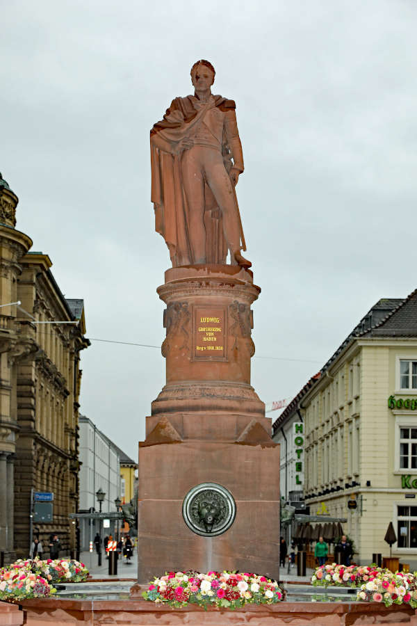 Karlsruhe Marktplatz Eröffnung 2020 (Foto: Klaus Eppele)