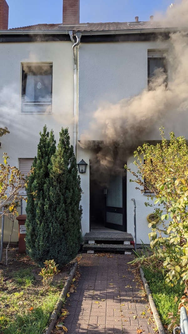 Starke Rauchentwicklung (Foto: Feuerwehr Neustadt)