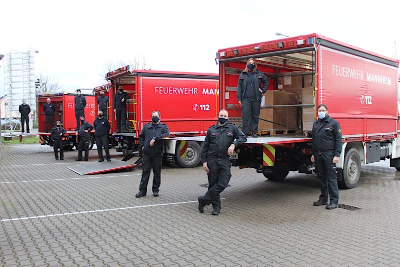 Insgesamt 32 Paletten mit Atemschutzmasken wurden am Montagvormittag an die Pflegeeinrichtungen verteilt (Foto: Stadt Mannheim)