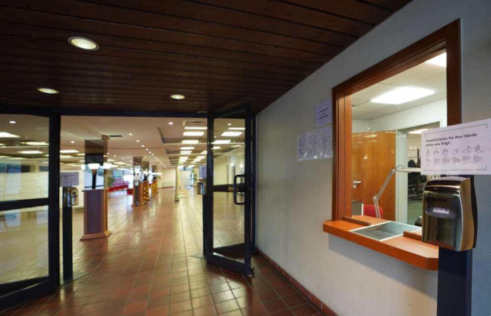 Bad Dürkheim Salierhalle Landesimpfzentrum (Foto: Reinhard Schnell)