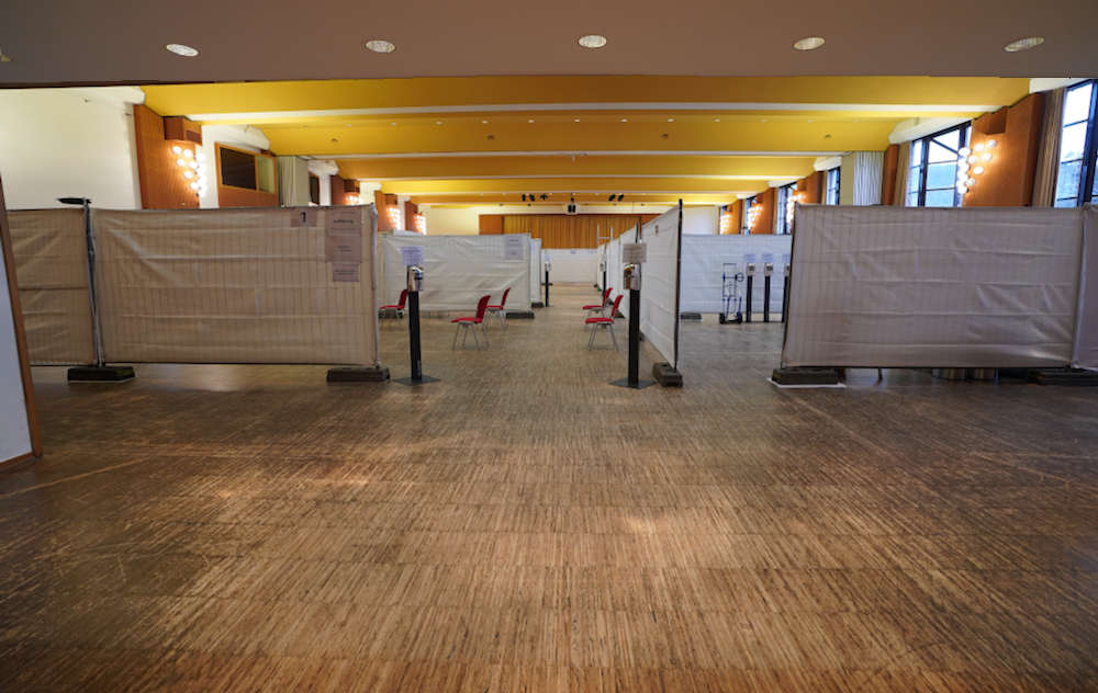 Bad Dürkheim Salierhalle Landesimpfzentrum (Foto: Reinhard Schnell)