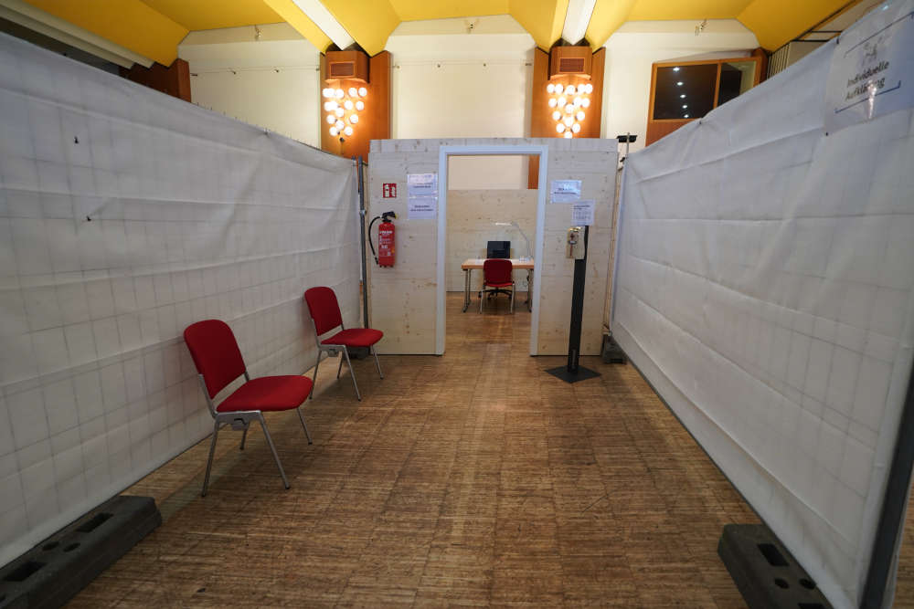 Bad Dürkheim Salierhalle Landesimpfzentrum (Foto: Reinhard Schnell)