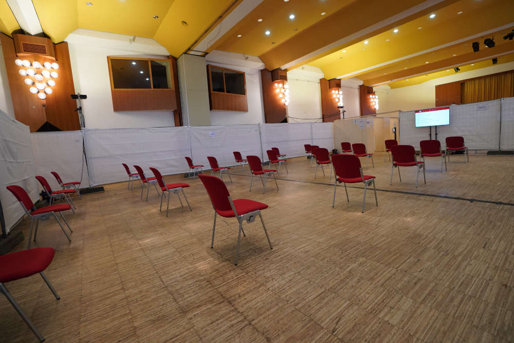 Bad Dürkheim Salierhalle Landesimpfzentrum (Foto: Reinhard Schnell)