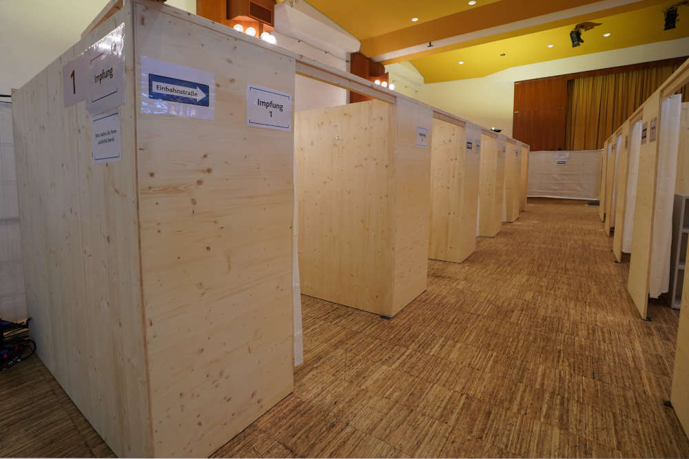 Bad Dürkheim Salierhalle Landesimpfzentrum (Foto: Reinhard Schnell)