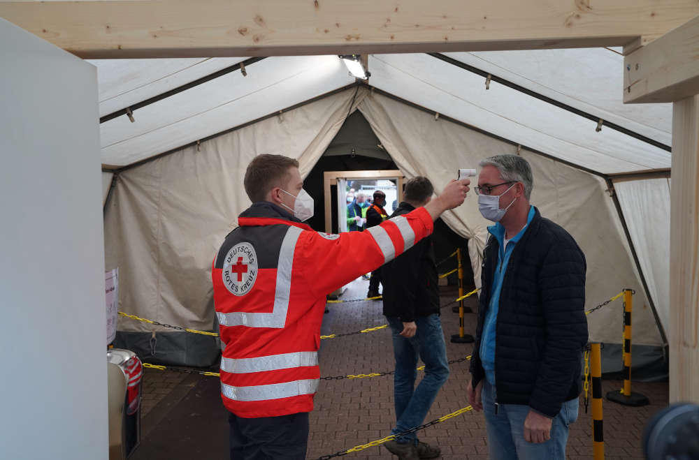 Bad Dürkheim Salierhalle Landesimpfzentrum (Foto: Holger Knecht)