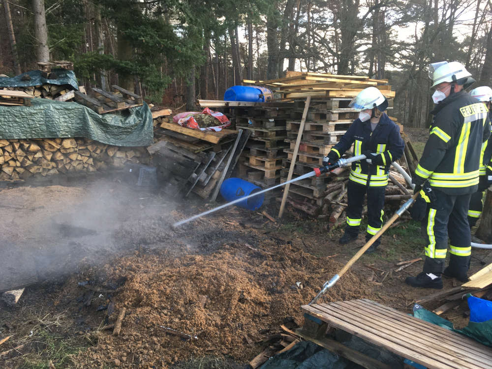 Abraumbrand (Foto: Presseteam der Feuerwehr VG Lambrecht)