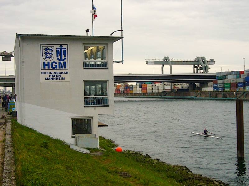 Regattastrecke Mannheimer Mühlauhafen (Foto: Hannes Blank)